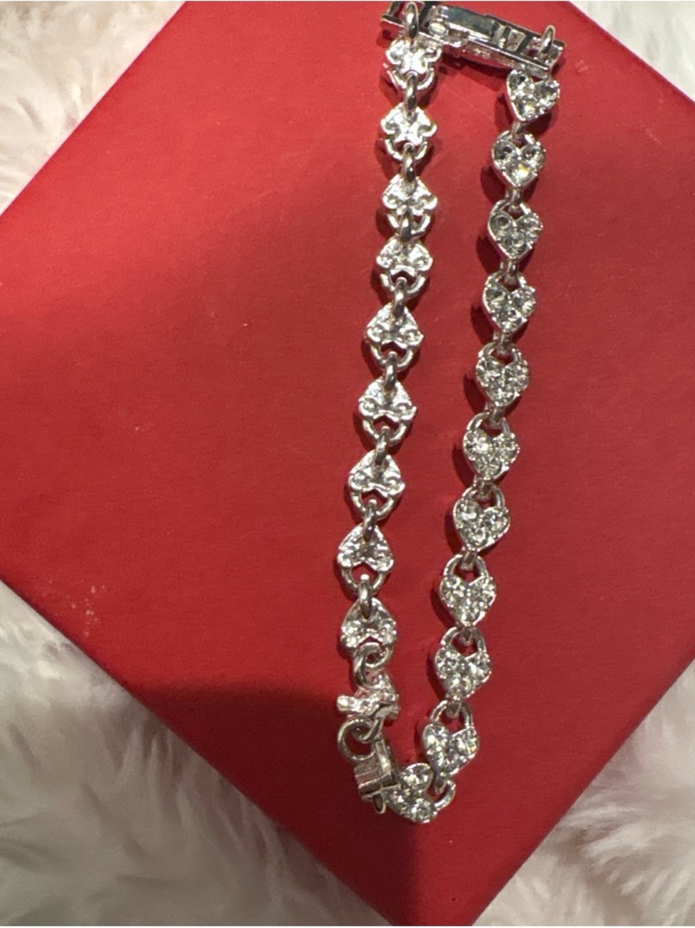 Silver Heart-Link Crystal Tennis Bracelet - Silver
